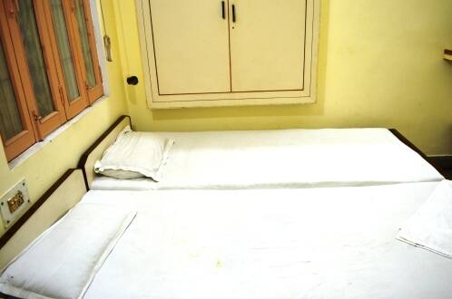 Radiant YMCA Tourist Hostel, Varanasi 5